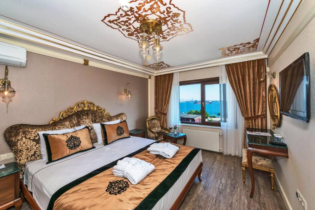 Executive Room