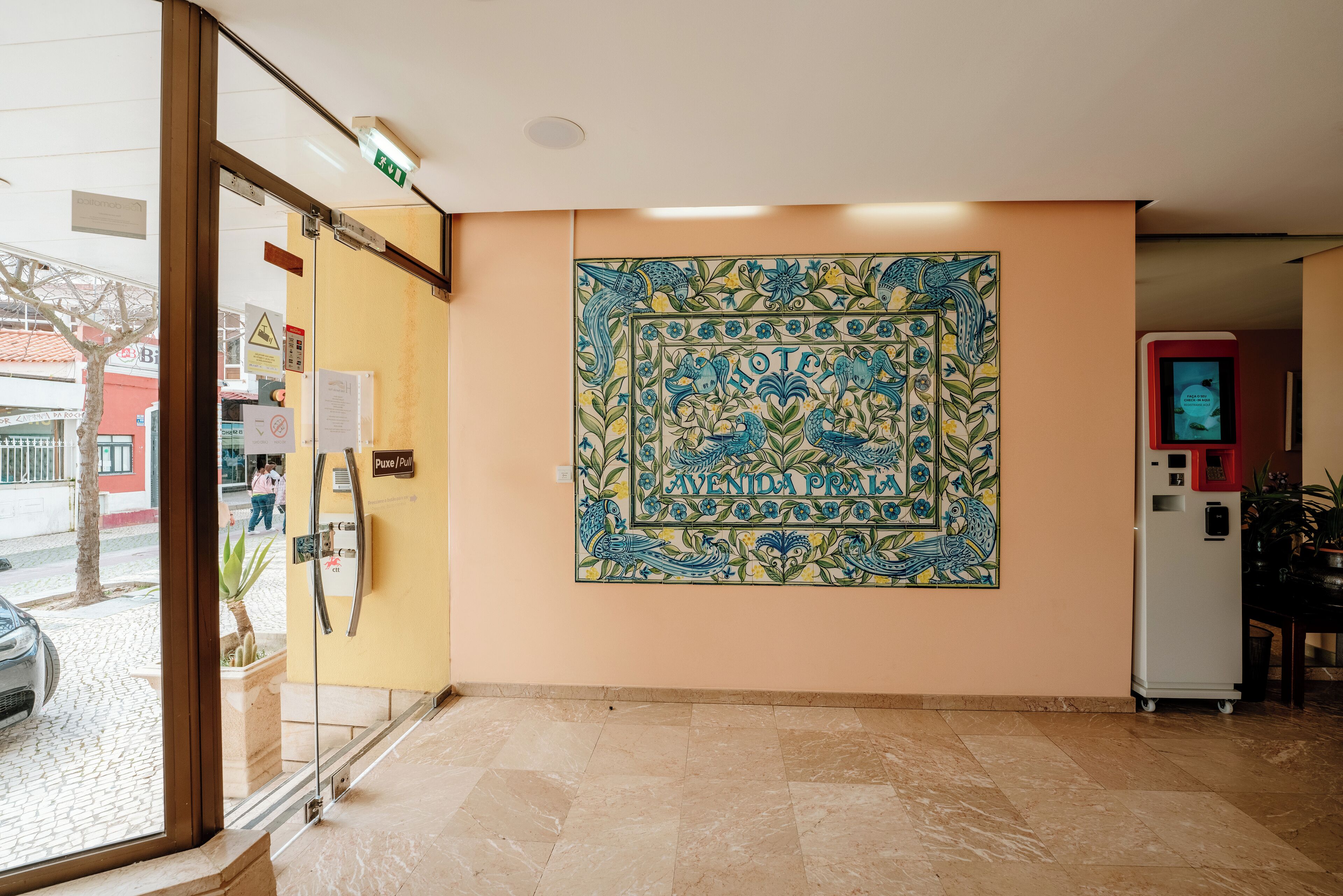 Photo - Hotel Avenida Praia