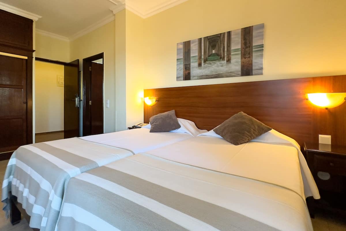 In-room safe, desk, blackout curtains, soundproofing