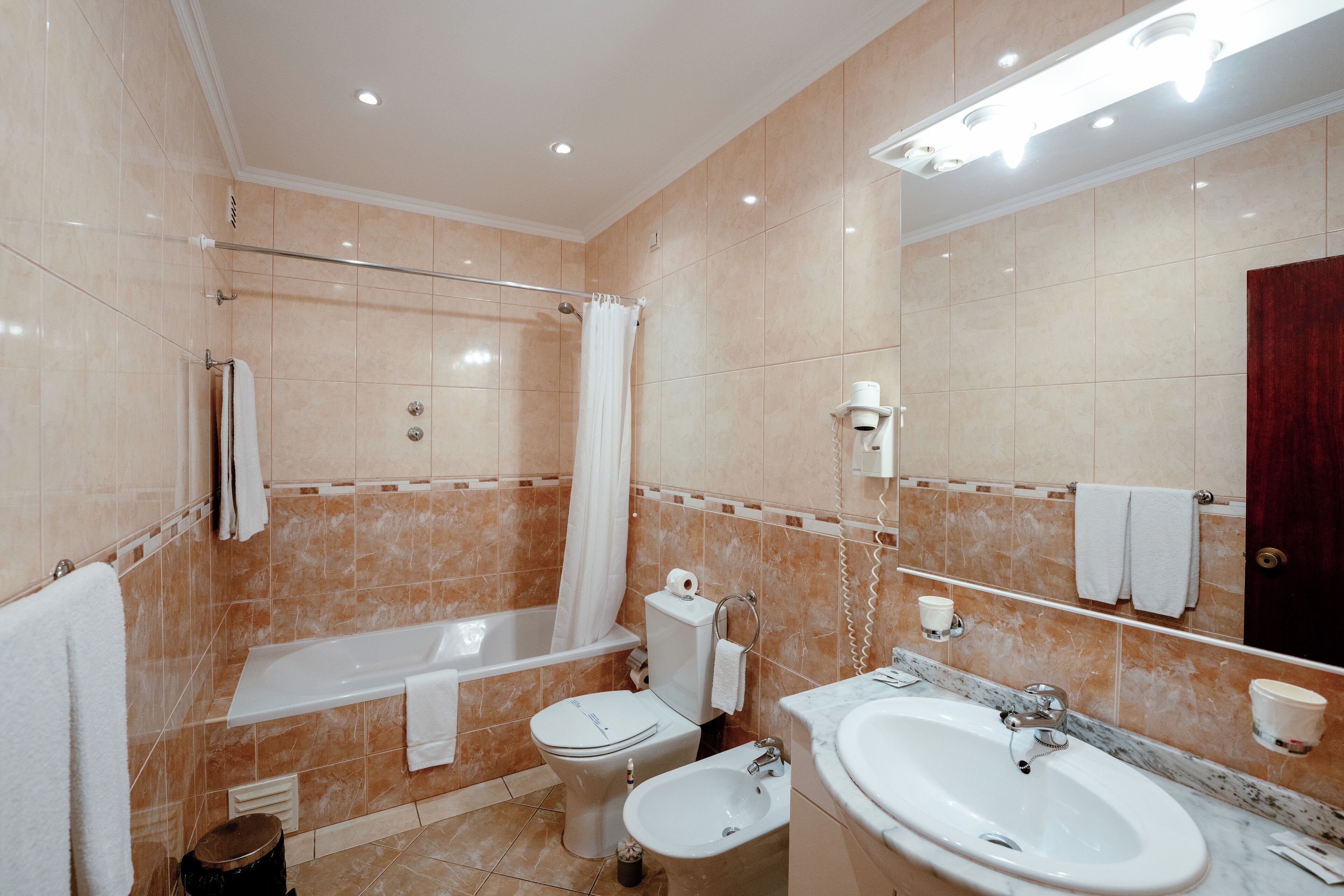 Photo - Hotel Avenida Praia