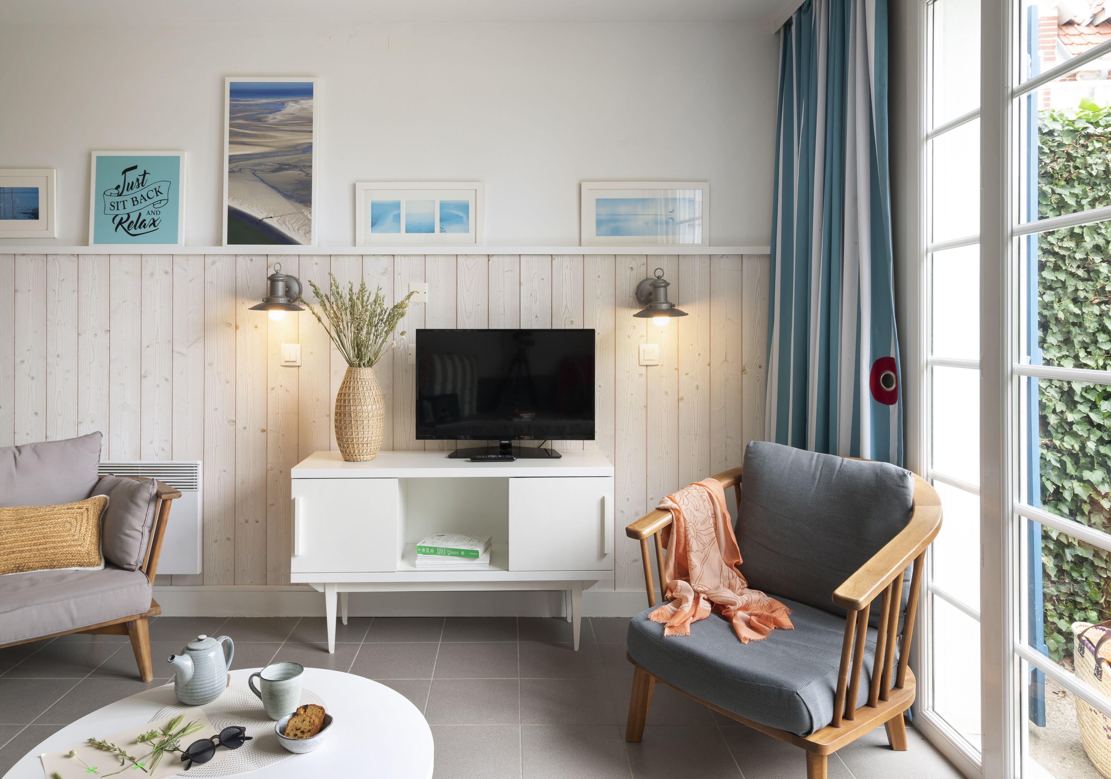 House 6 people - 2 bedrooms - Duplex | Living area | TV