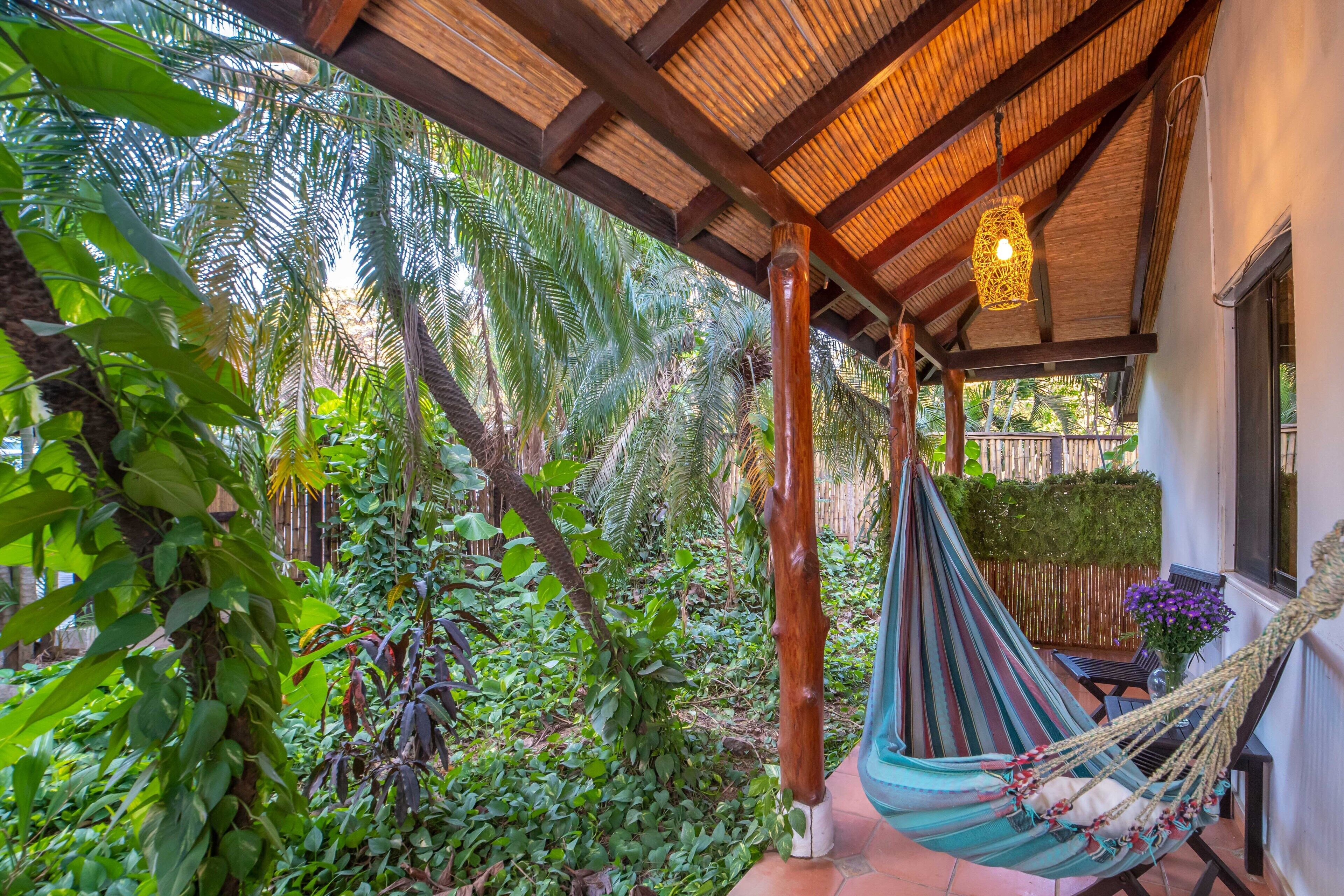 deluxe room, 1 king bed | terrace/patio