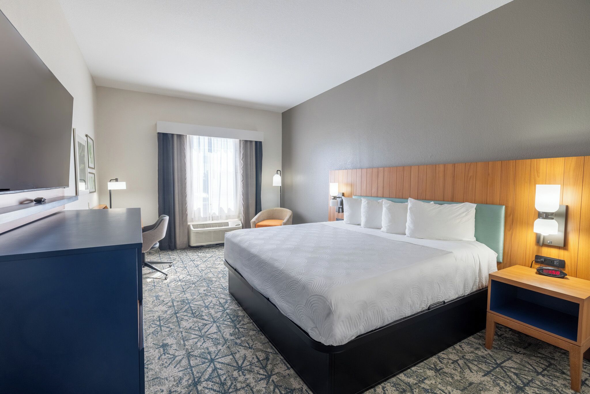 In-room safe, desk, blackout drapes, soundproofing