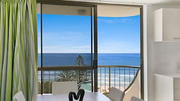 Căn hộ, 2 phòng ngủ | Quang cảnh từ phòng