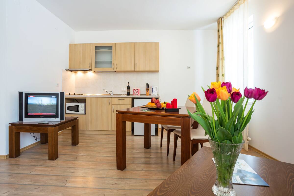 스튜디오 | 전용 주방 | 냉장고, 전자레인지, 조리 도구/접시/주방 기구