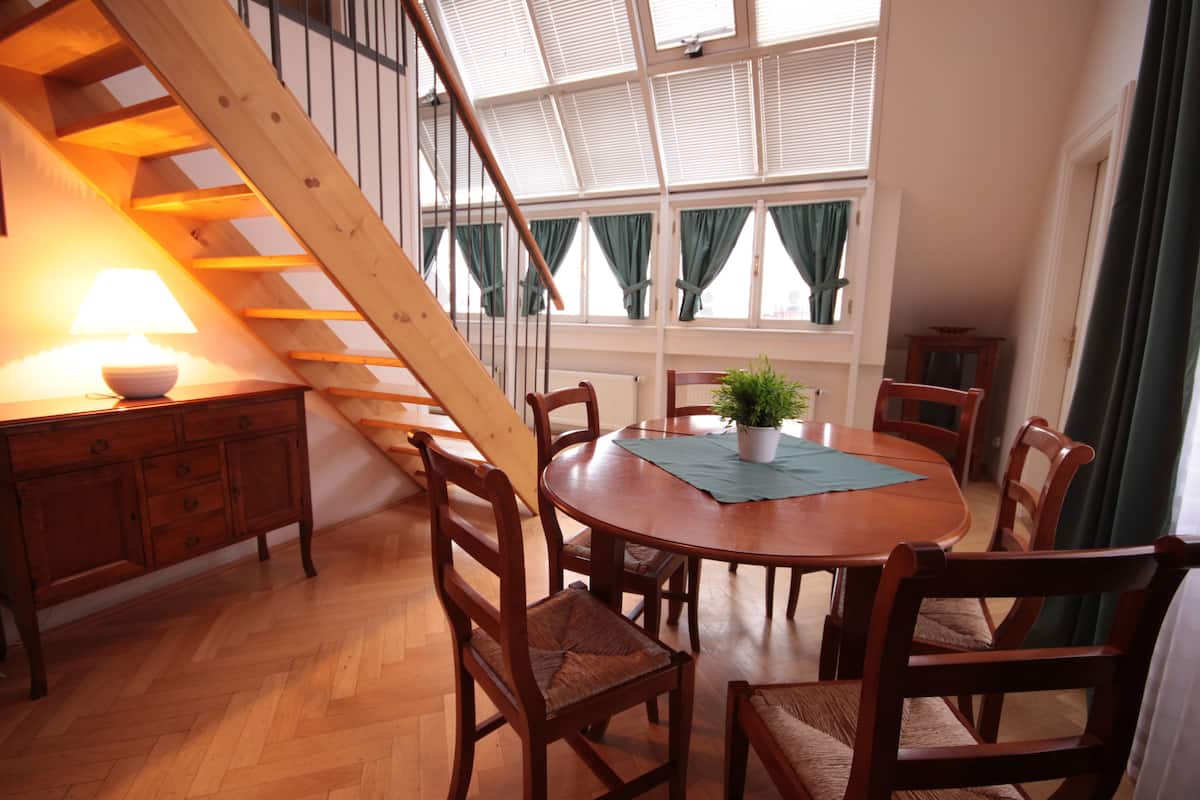 Apartamento, 2 quartos | Ferros/tábuas de passar roupa, berços (sobretaxa)