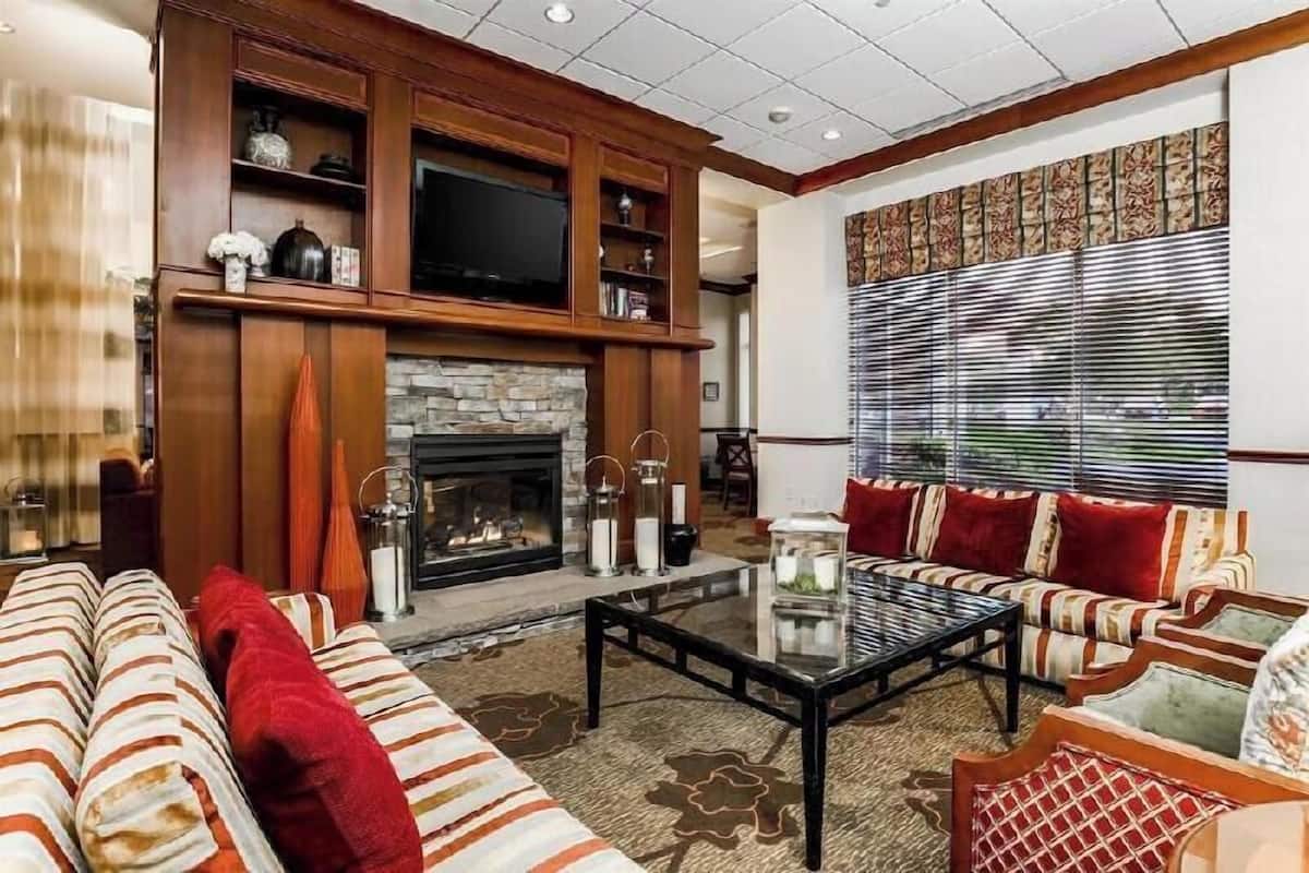 Área de sala de estar | Televisión LED