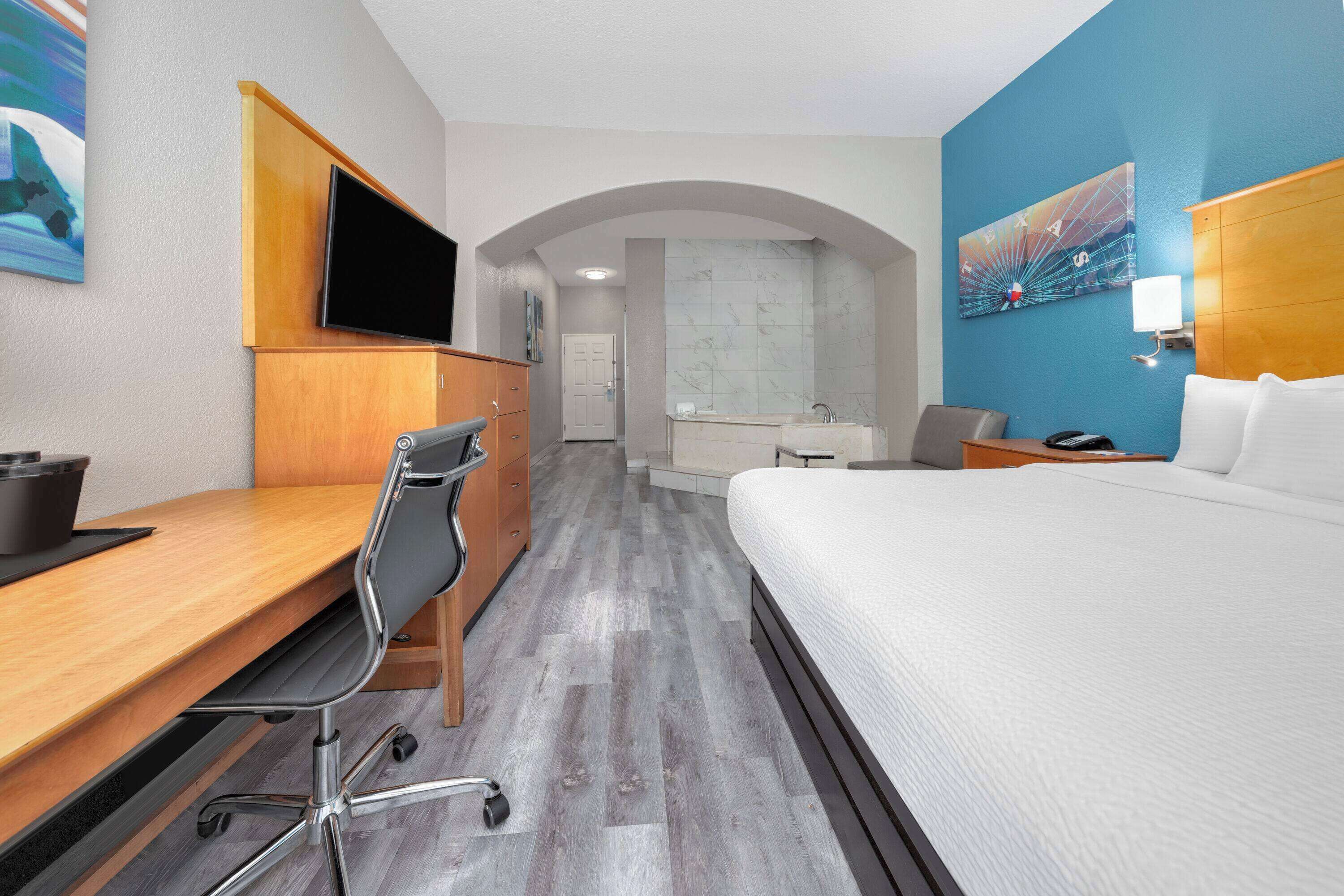 presidential suite, 1 king bed, non smoking | jetted bathtub