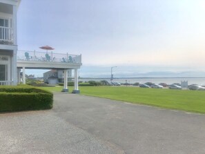 Building design - Atlantic House (Narragansett)