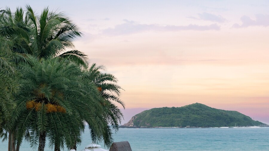 ル メリディアン石梅湾ビーチ リゾート & スパ (石梅湾艾美度假酒店)