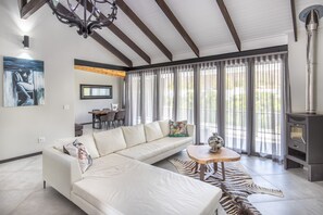 Premier Suite | Living area