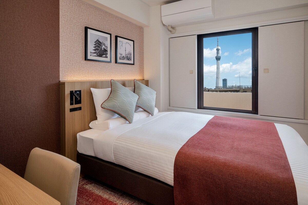 Renovated Standard Double Tree View Room, Non Smoking | Desk, iron/ironing board (on request), WiFi (free), bed sheets