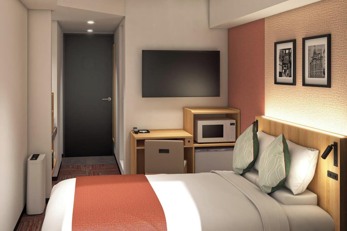 熨斗/熨板、免费 WiFi、床单