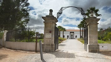 Entrada de la propiedad