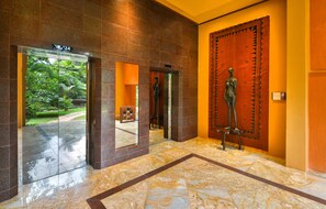 Building design - Kampala Serena Hotel (Kampala)