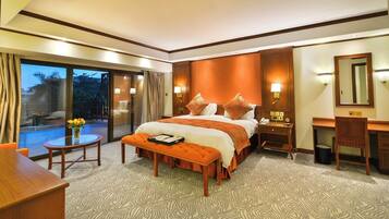 Club Room | 1 bedroom, Egyptian cotton sheets, premium bedding, down duvets