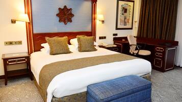 Deluxe Room | Egyptian cotton sheets, premium bedding, down duvets, pillow-top beds