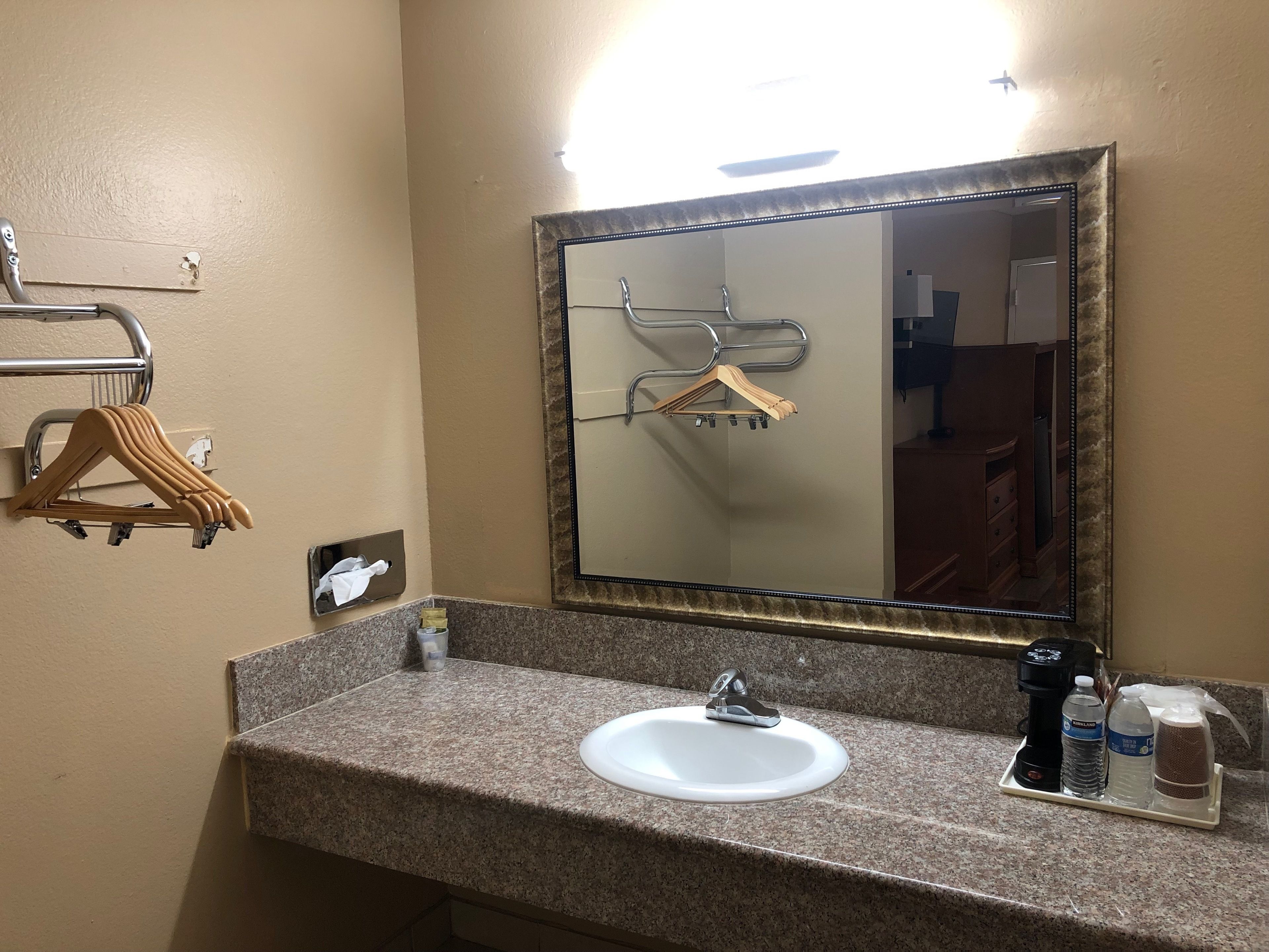 Standard Room (2 Double Beds) | Desk, iron/ironing board, free WiFi, bed sheets