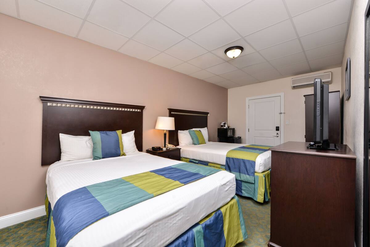 Iron/ironing board (on request), WiFi (free), bed sheets