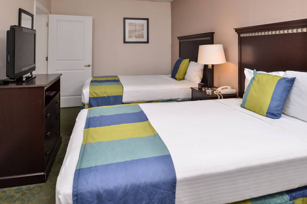 Iron/ironing board, free WiFi, bed sheets, wheelchair access