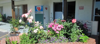 Town House Motel Inc