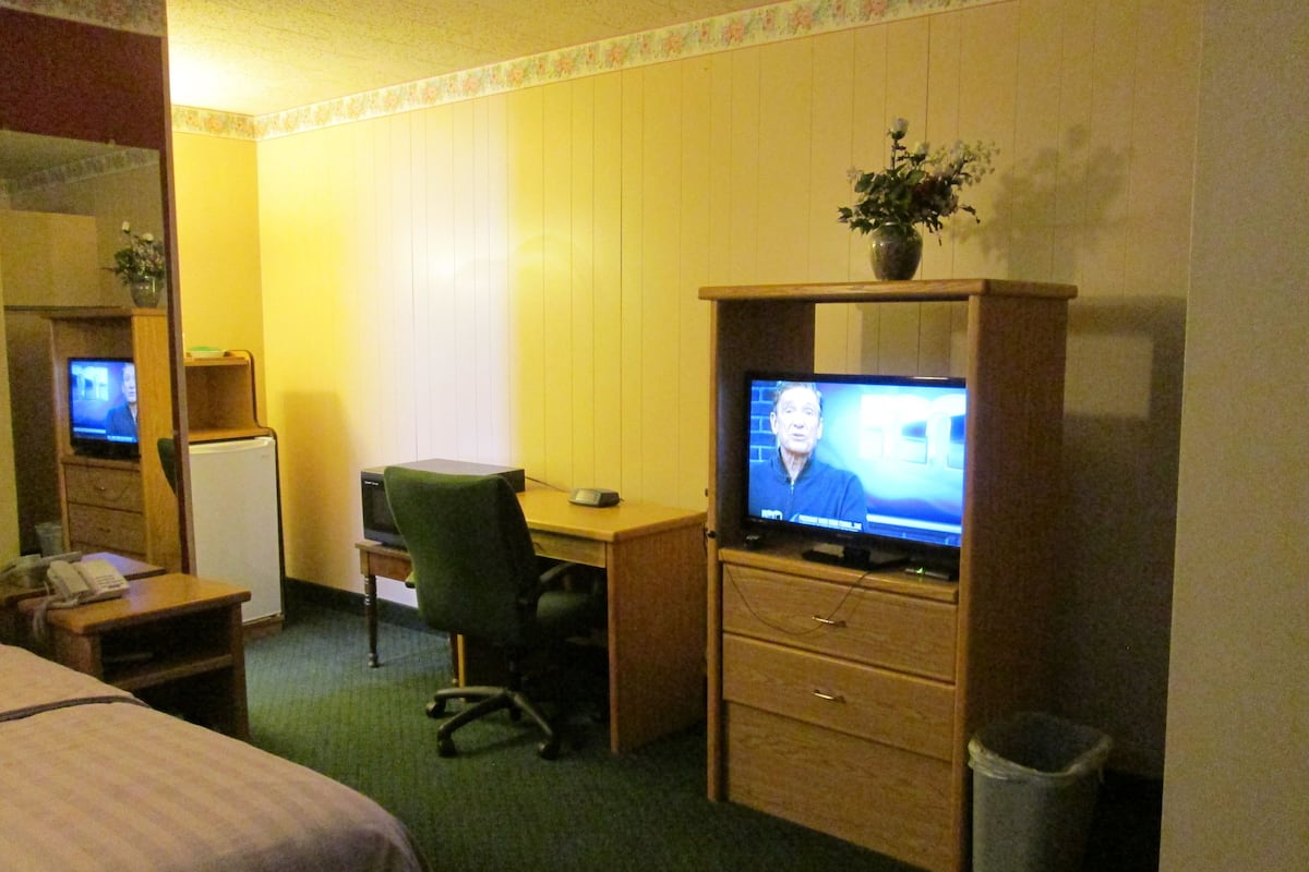 1 kingsize bed | Een strijkplank/strijkijzer, gratis wifi, beddengoed