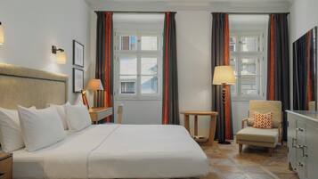 Chambre Deluxe (St Thomas Church View) | Literie de qualité supérieure, minibar, coffres-forts dans les chambres