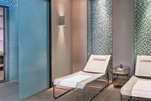 Couples treatment rooms, body treatments, body wraps, body scrubs