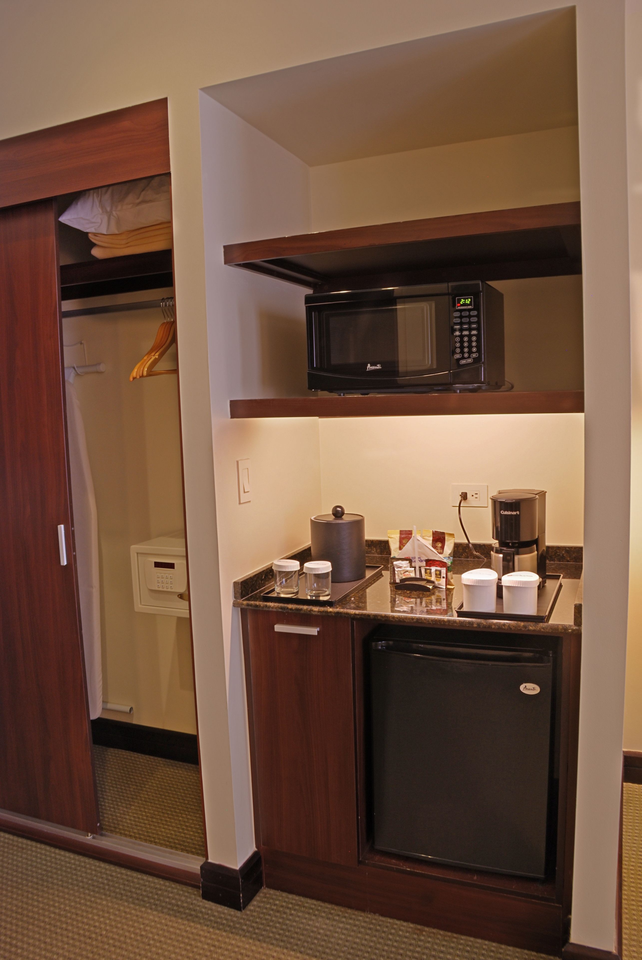 1 bedroom, hypo-allergenic bedding, in-room safe, desk