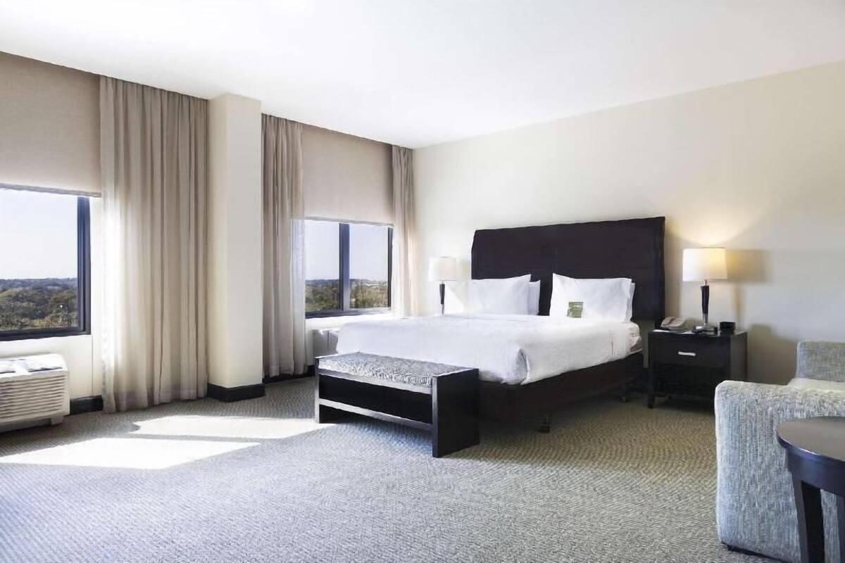 Hypo-allergenic bedding, in-room safe, desk, iron/ironing board