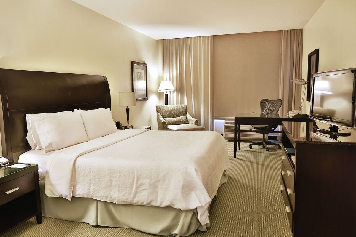 Hypo-allergenic bedding, in-room safe, desk, iron/ironing board