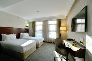 Premium bedding, minibar, in-room safe, desk - Crowne Plaza Istanbul - Old City by IHG (Istanbul)