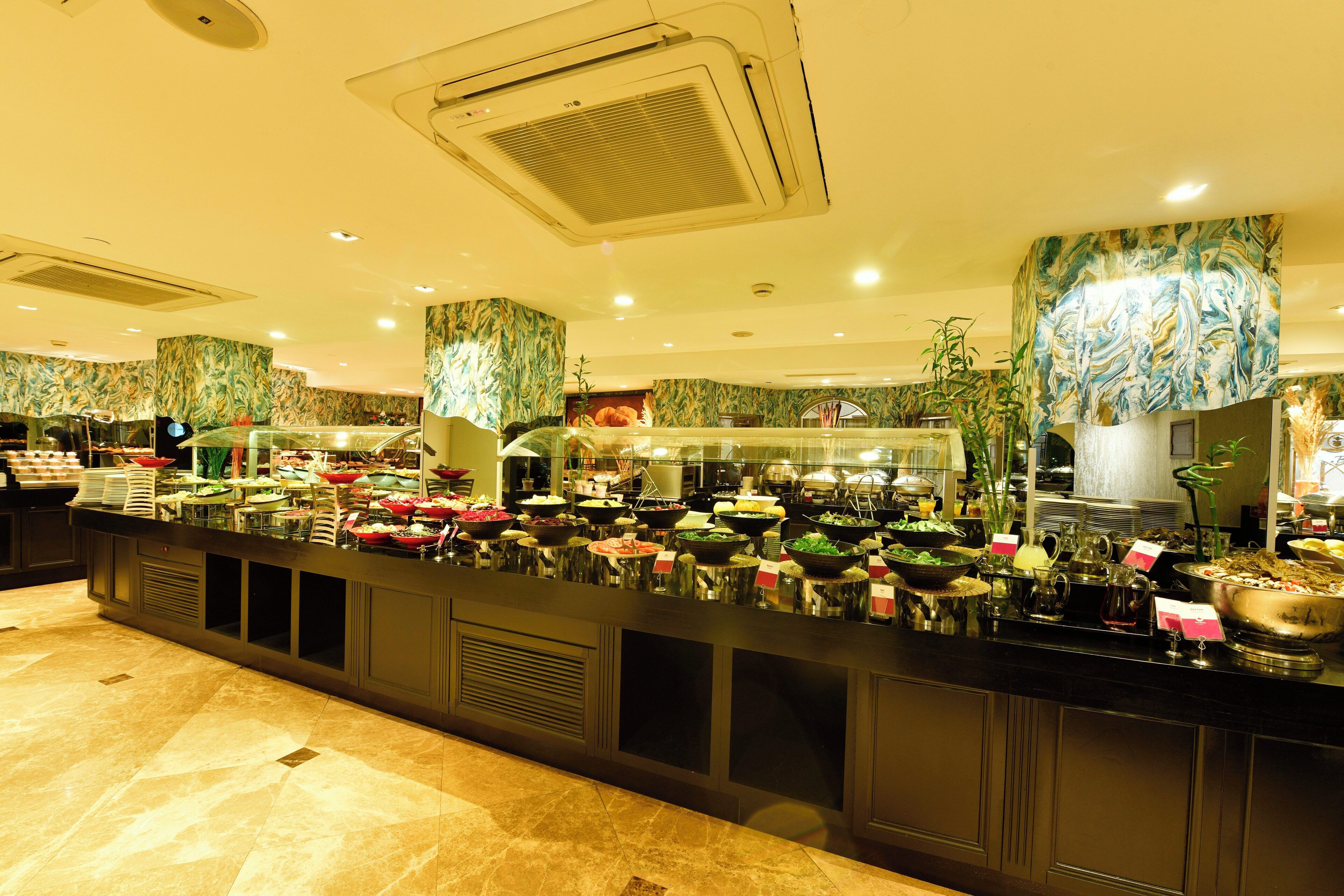 Daily buffet breakfast for a fee