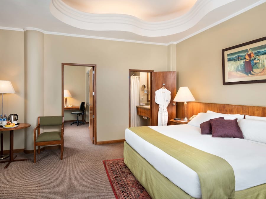 Junior Suite | Premium bedding, down duvets, pillow-top beds, in-room safe