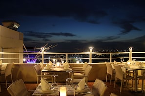 4 restaurants; breakfast, lunch, and dinner served - Goldcity Hotel (Alanya)