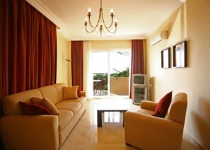 别墅, 2 间卧室 | 高档床上用品、客房内保险箱、办公桌、免费 WiFi