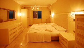 Premium bedding, in-room safe, desk, free WiFi - Goldcity Hotel (Alanya)