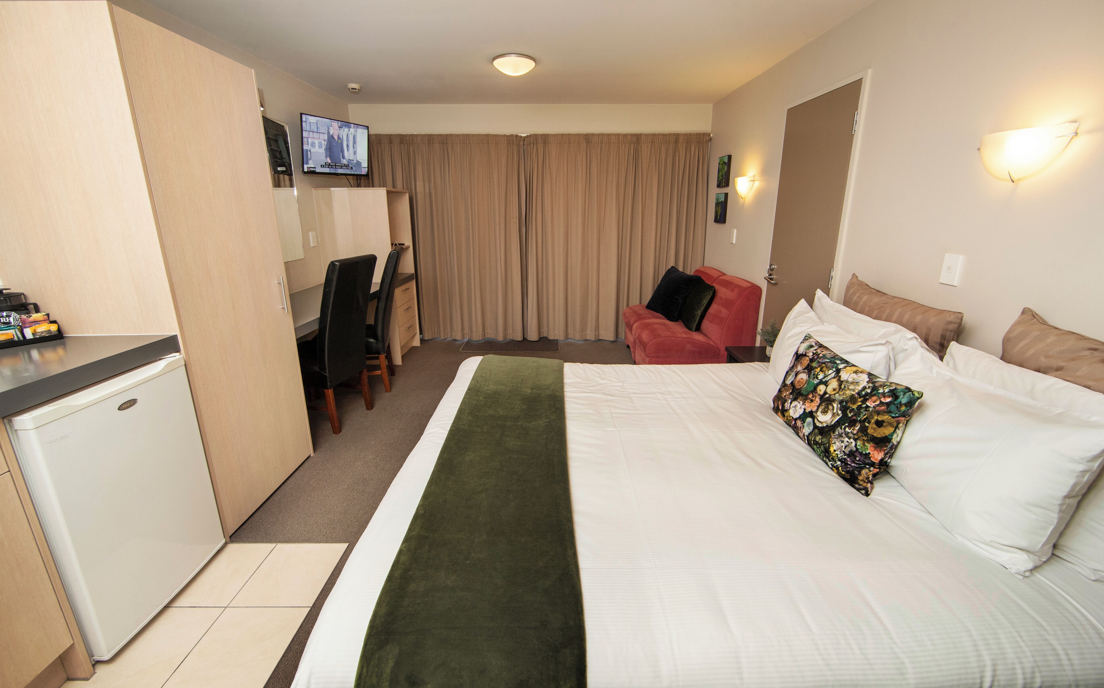 Photo - Cranford Oak Motel