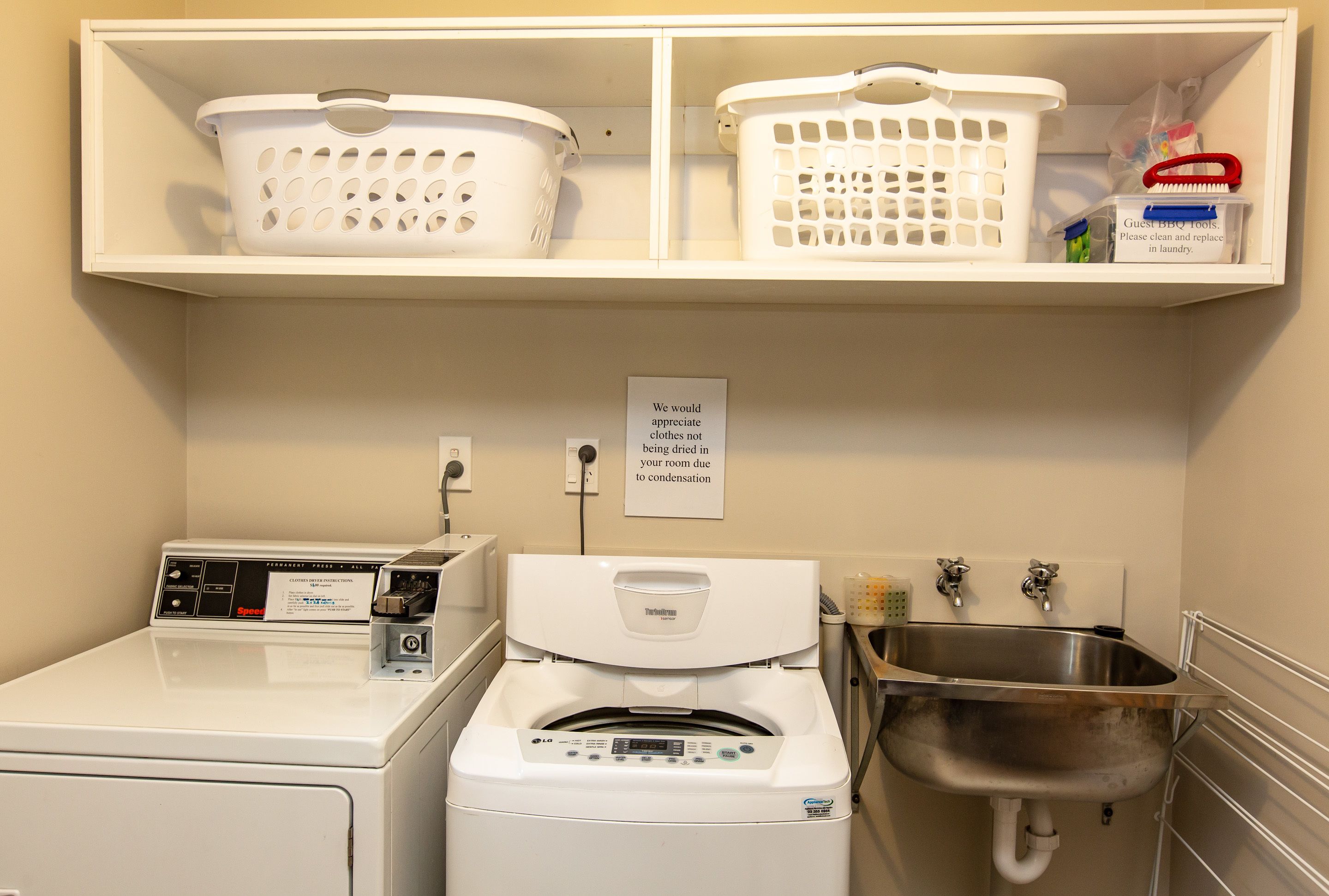 Photo - Cranford Oak Motel