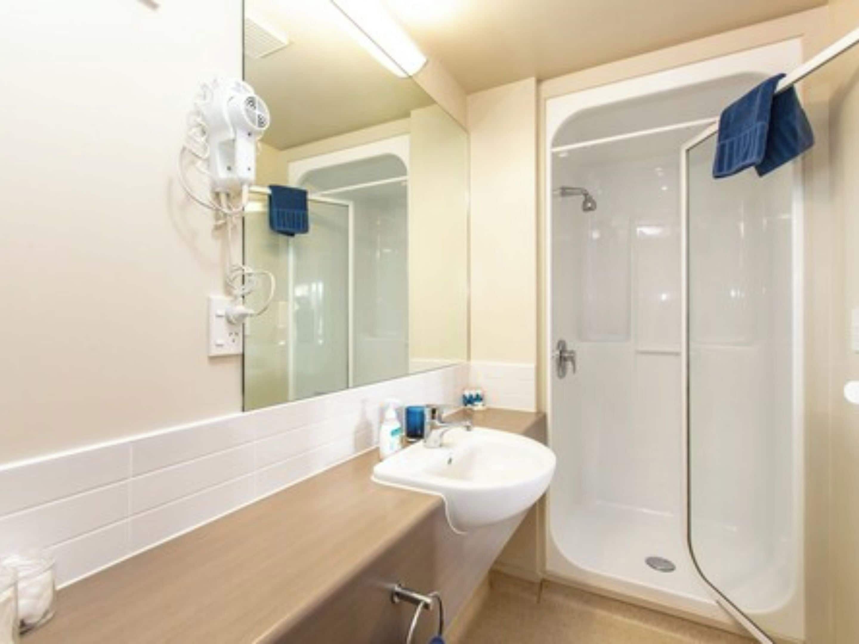 Photo - Cranford Oak Motel