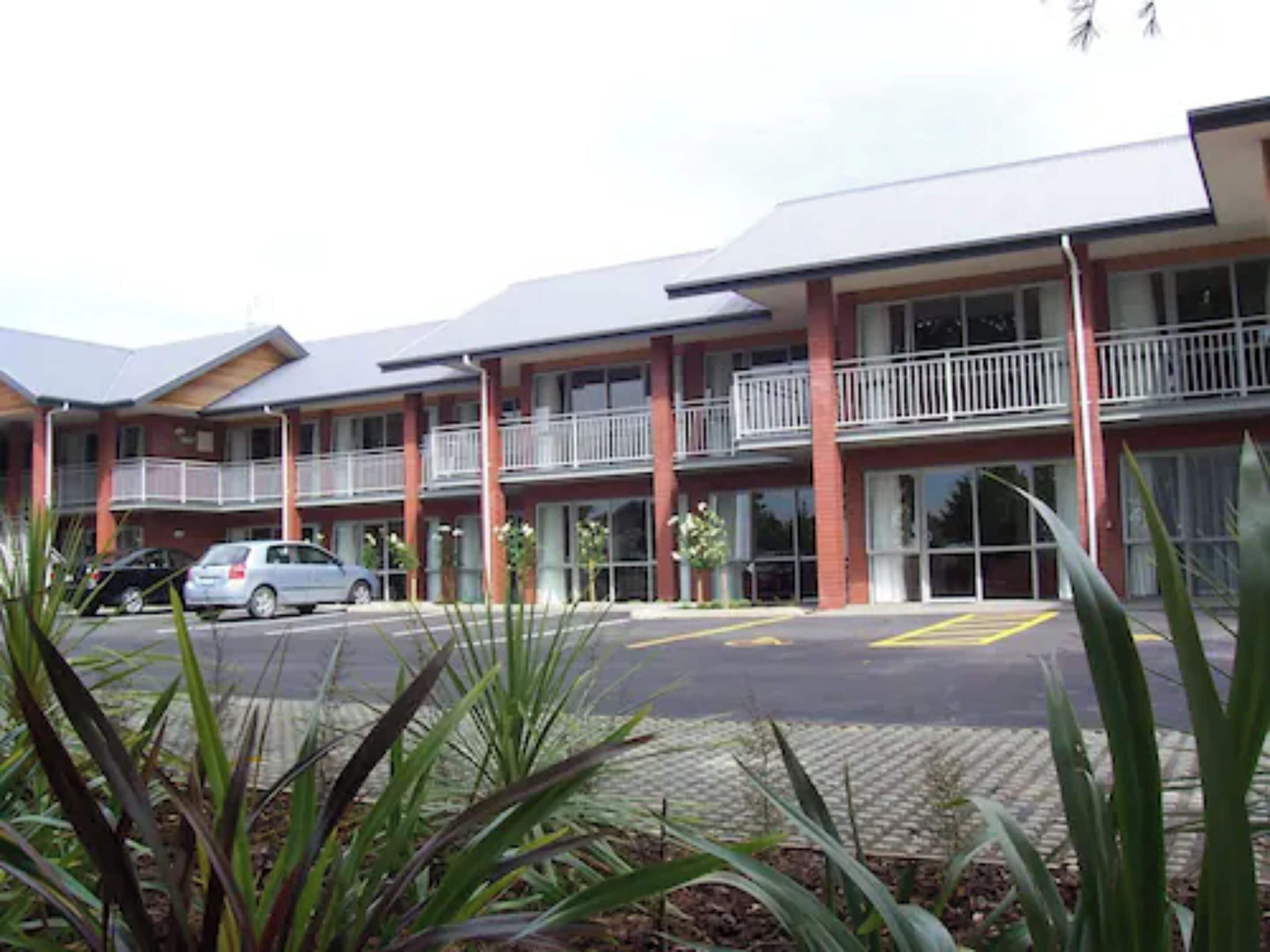 Photo - Cranford Oak Motel