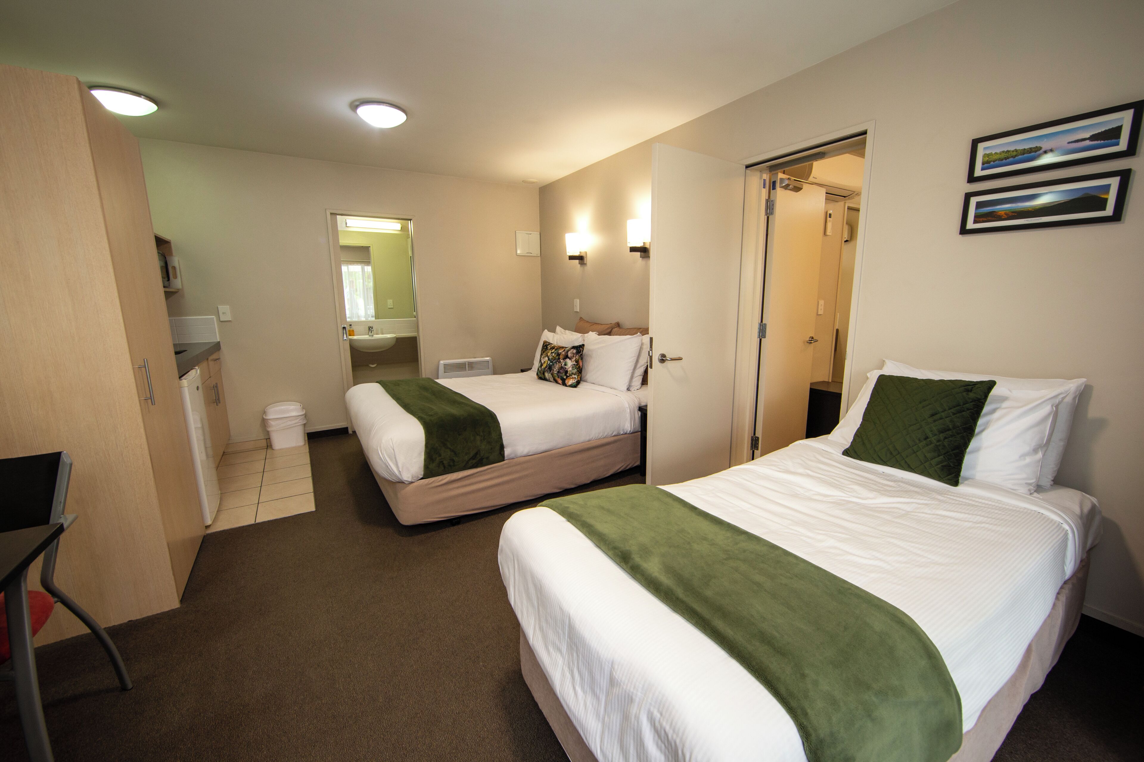 Two-Bedroom Apartment with 2 Bathrooms