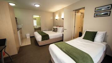 Two-Bedroom Apartment with 2 Bathrooms