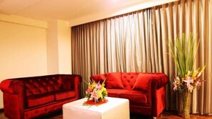 Chambre exécutive | Salon d’affaires