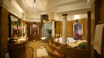 Artículos de tocador gratuitos, secador de pelo, batas, bidet