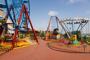 Zona de juegos infantil al aire libre