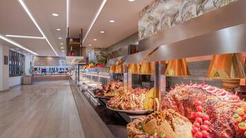 8 ravintolaa, joissa tarjoillaan aamiainen; kansainvälinen keittiö