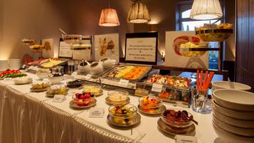 Desayuno buffet incluido todos los días