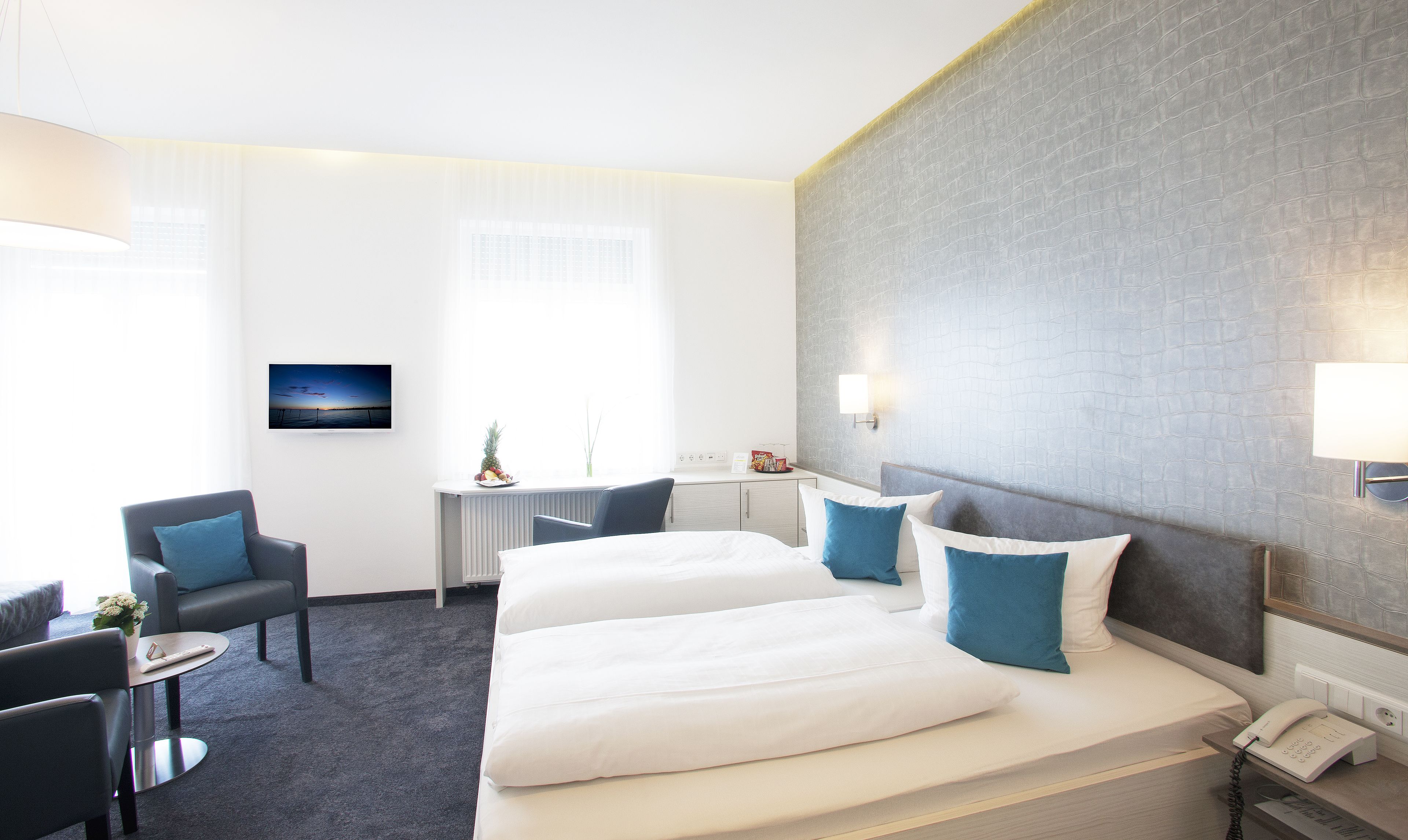 standard double room, balcony | hypo-allergenic bedding, minibar, in-room safe, desk