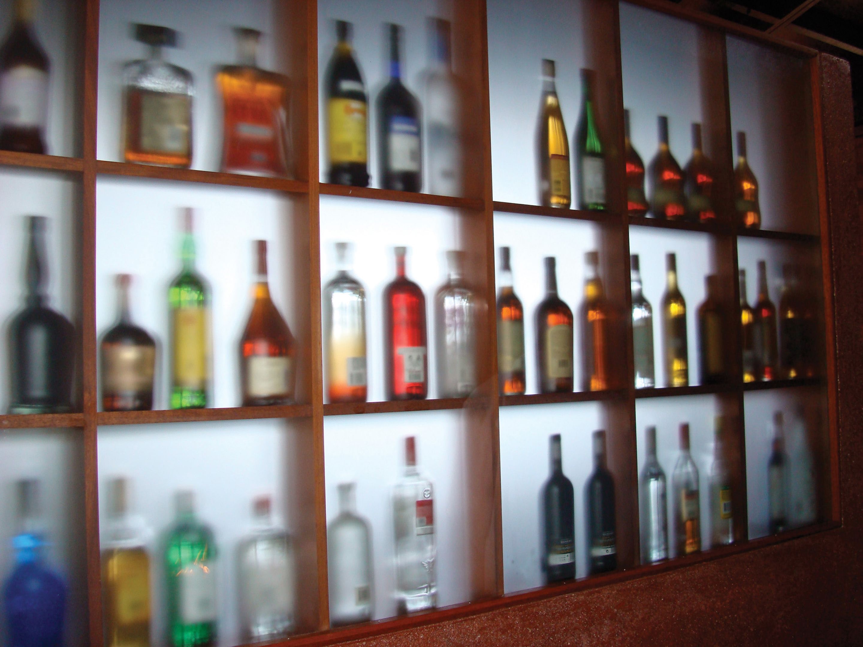 Bar (trong khuôn viên)